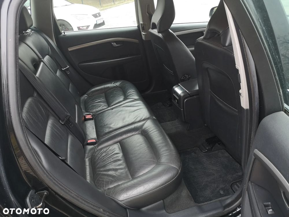 Volvo V70 T4 Momentum - 10