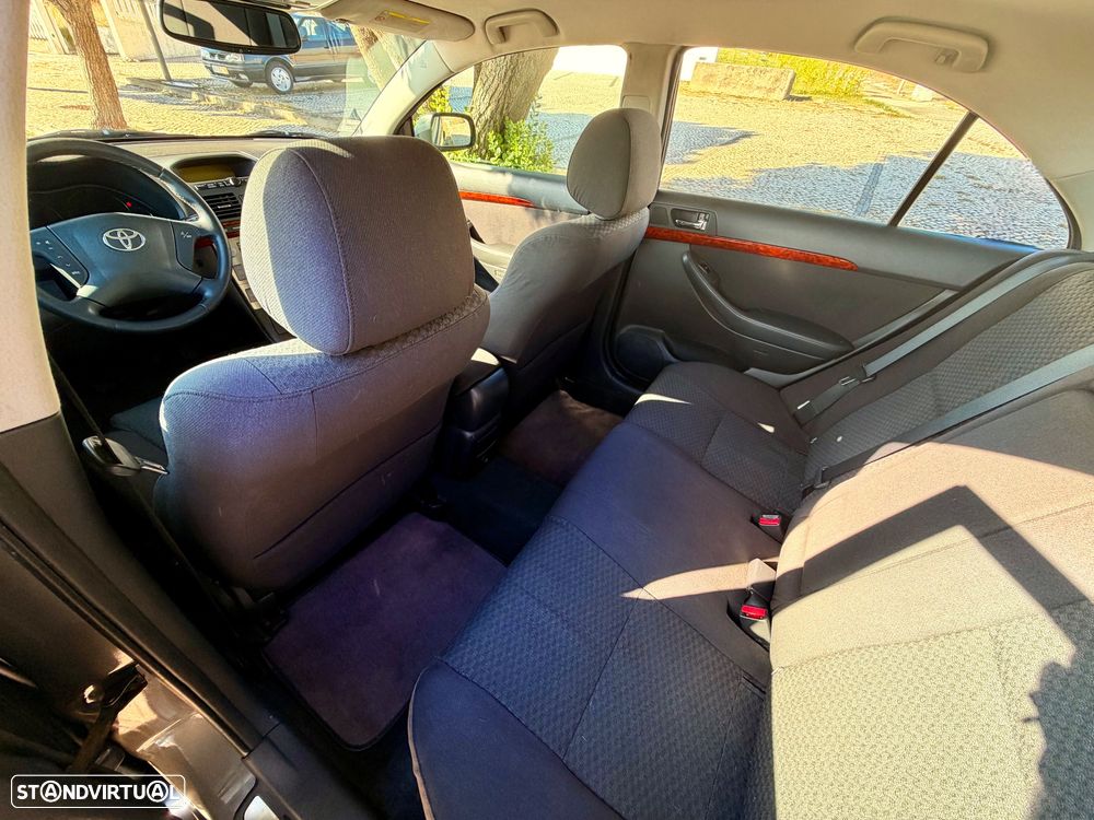 Toyota Avensis S/D 1.6 Sol EC - 19