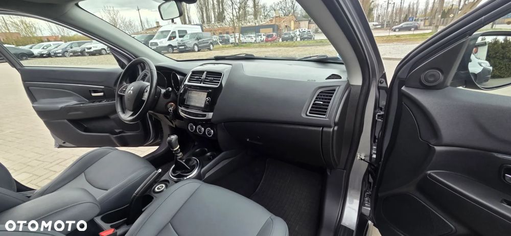 Mitsubishi ASX 1.8 DID Invite 4WD AS&G - 37