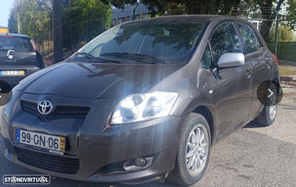 Toyota Auris 1.4 D-4D AC - 1