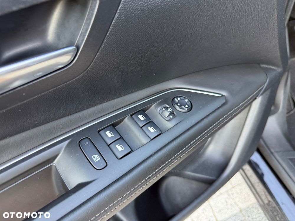 Peugeot 3008 BlueHDi 120 Stop & Start EAT6 Allure - 22