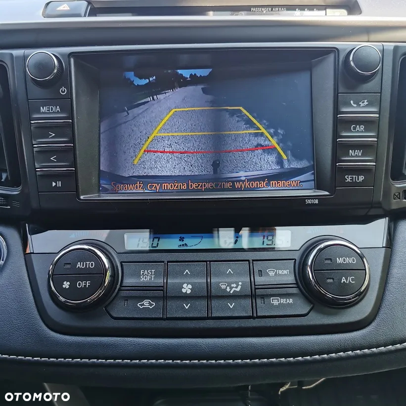 Toyota RAV4 - 29
