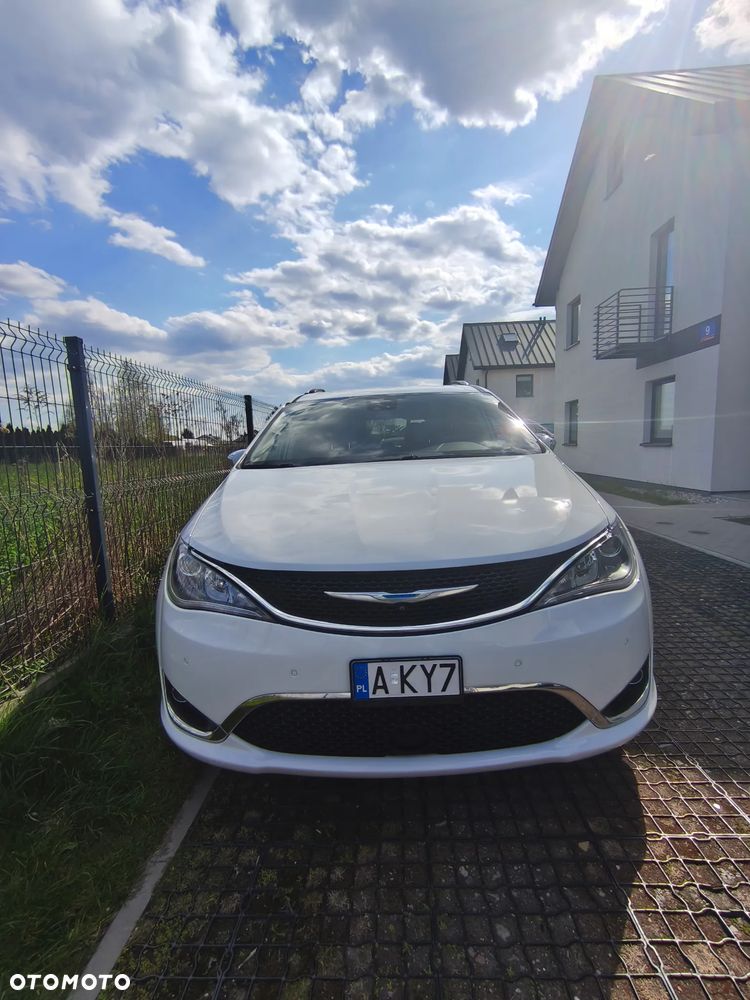 Chrysler Pacifica - 10