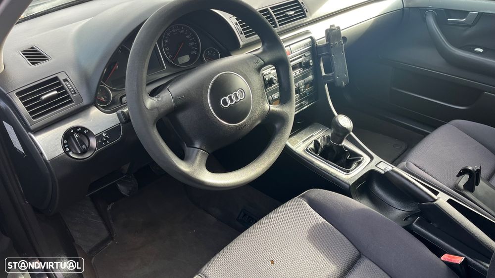 Audi A4 1.9 TDI m5 - 5