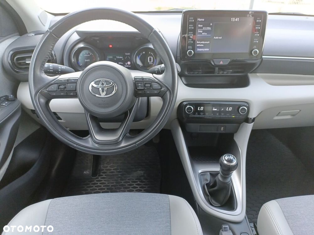 Toyota Yaris 1.5 Selection Elegant - 16