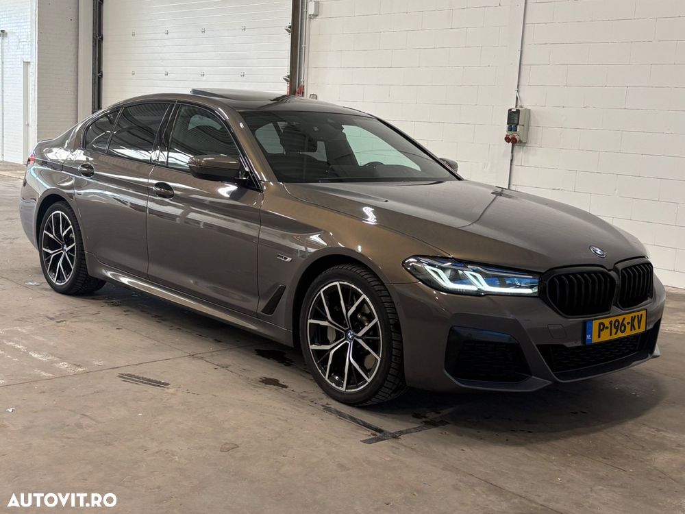 BMW Seria 5 530e Aut. M Sport Edition - 1