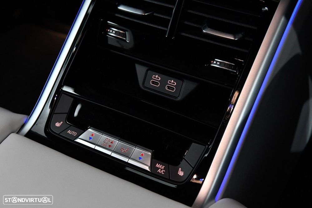 BMW M8 - 25