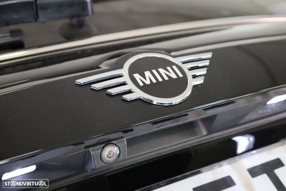 MINI Countryman Cooper SE ALL4 Auto - 21