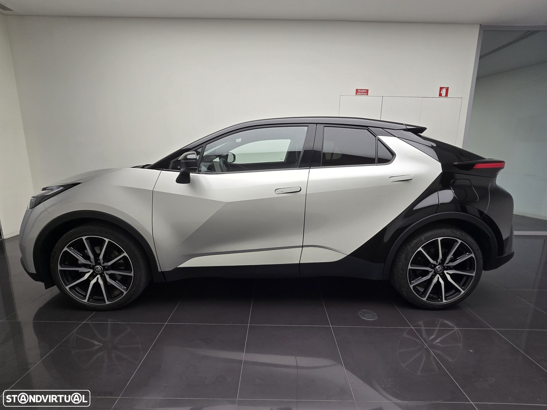 Toyota C-HR - 3