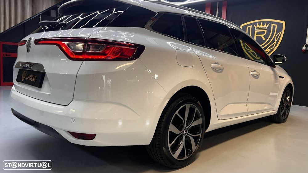 Renault Mégane Sport Tourer 1.5 dCi Bose Edition EDC - 32