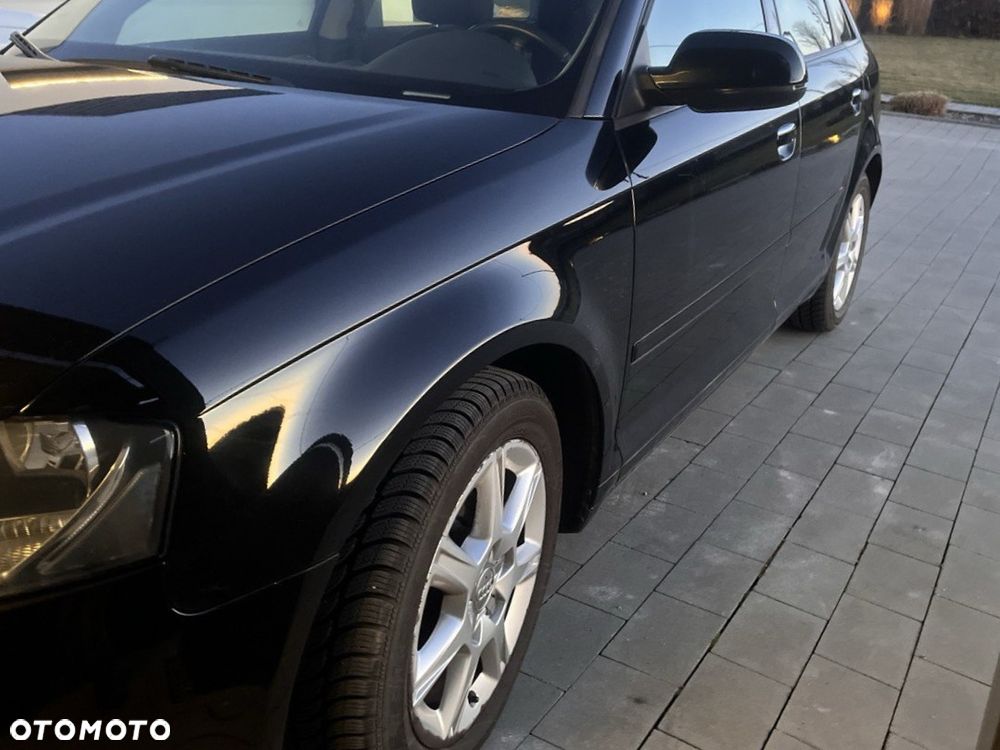 Audi A3 Sportback 1.6 TDI DPF Ambiente - 5