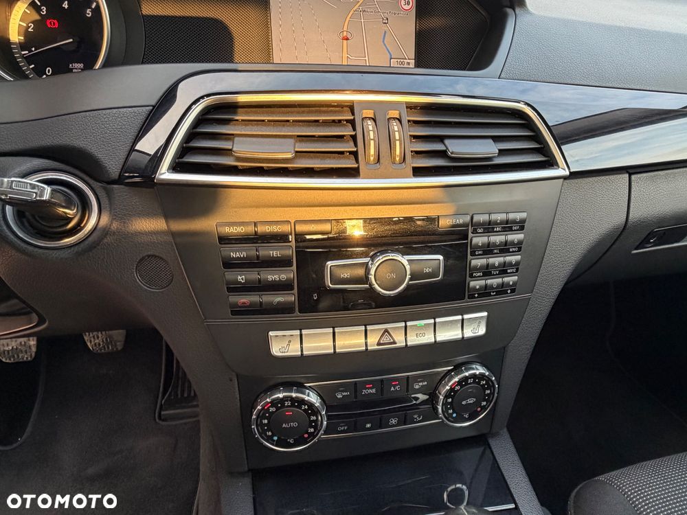 Mercedes-Benz Klasa C 200 (BlueEFFICIENCY) - 13