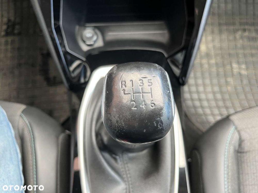 Peugeot 2008 1.5 BlueHDi Active S&S - 17