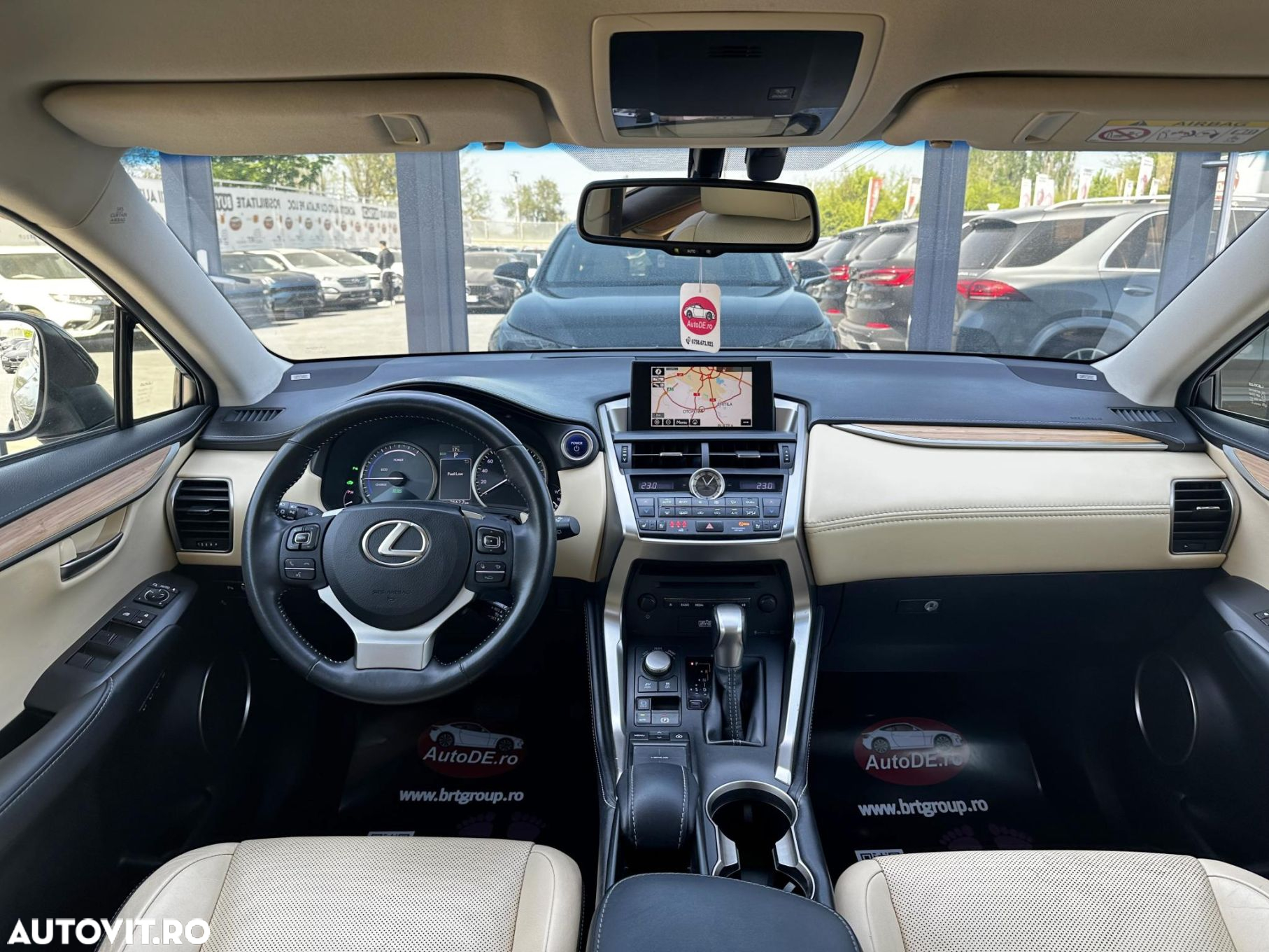 Lexus Seria NX - 7