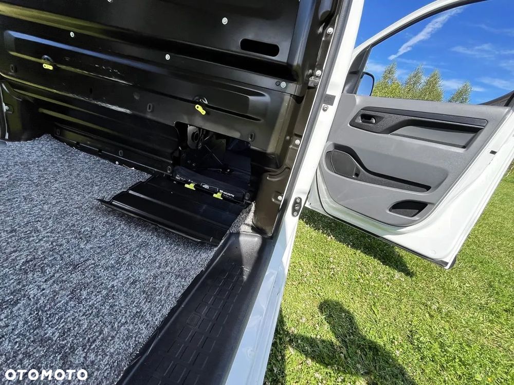 Opel VIVARO - 12