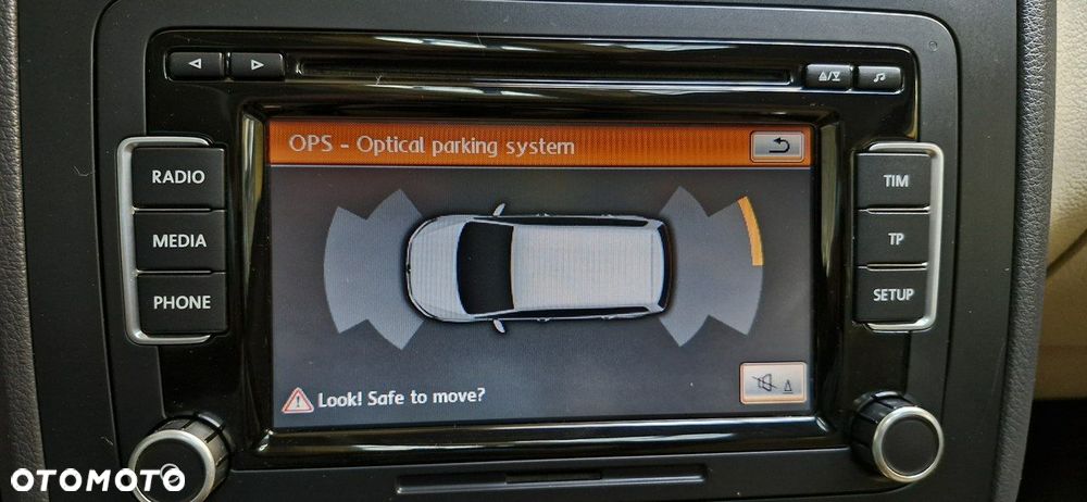 Volkswagen Touran - 28