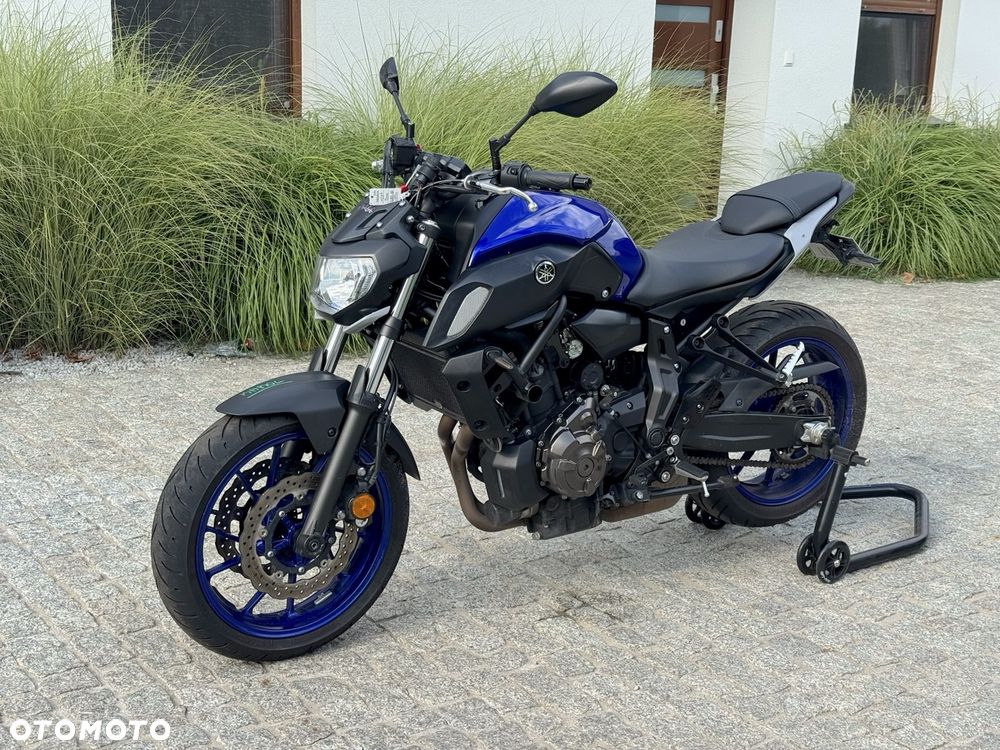 Yamaha MT - 2