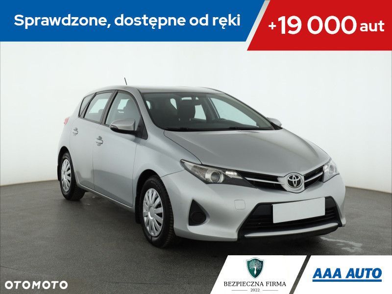 Toyota Auris - 2