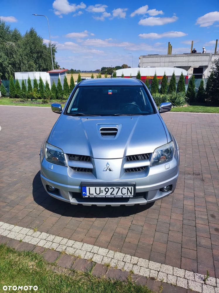 Mitsubishi Outlander 2.0 Turbo - 13