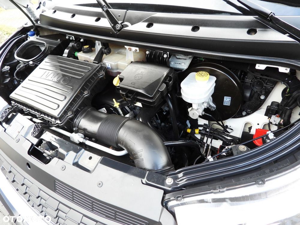 Iveco DAILY 35S14 FURGON CHŁODNIA  -10*C ZASILANIE 230V TEMPOMAT NAWIGACJA AUTOMAT HI-MATIC KLIMATYZACJA  140KM - 24