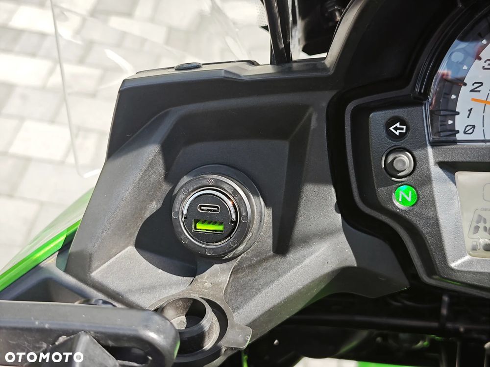 Kawasaki Versys 650 - 12
