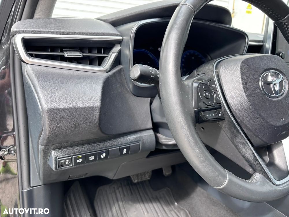 Toyota Corolla 1.8 HSD Dynamic - 22