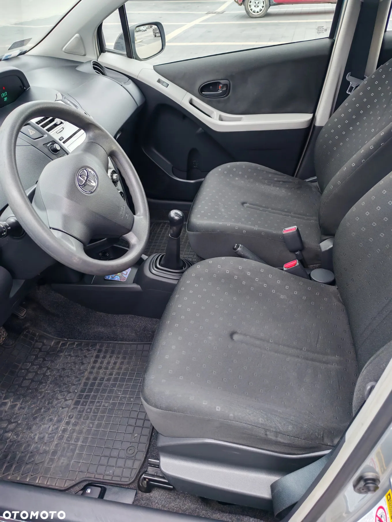 Toyota Yaris 1.3 VVT-i Cool - 14