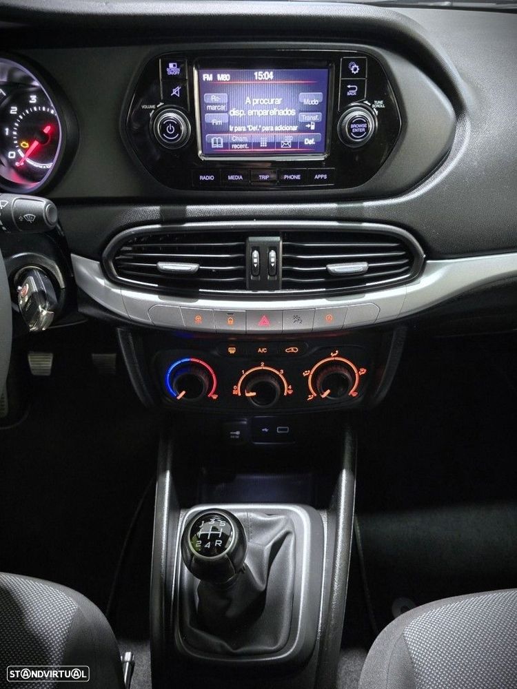 Fiat Tipo Station Wagon 1.3 M-Jet Street - 25