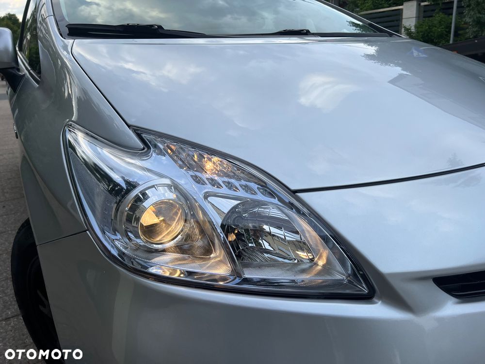 Toyota Prius 1.8 Hybrid Premium - 8