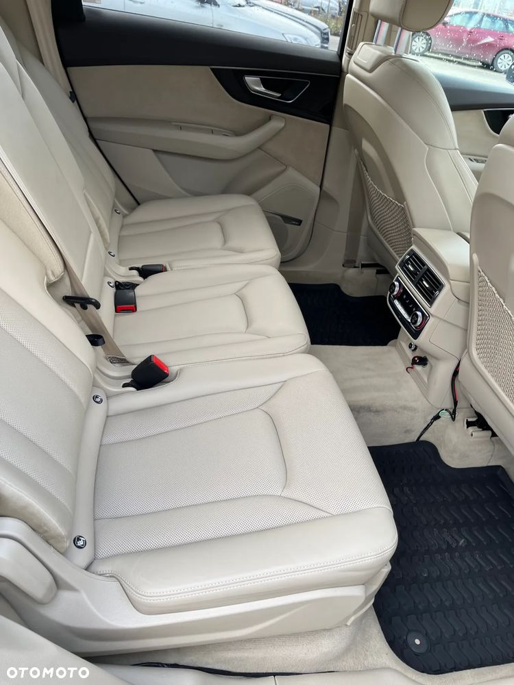 Audi Q7 - 33
