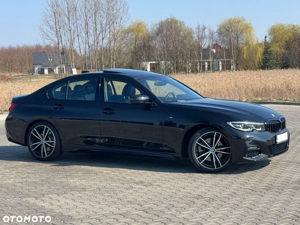 BMW Seria 3 330i M Sport sport - 3
