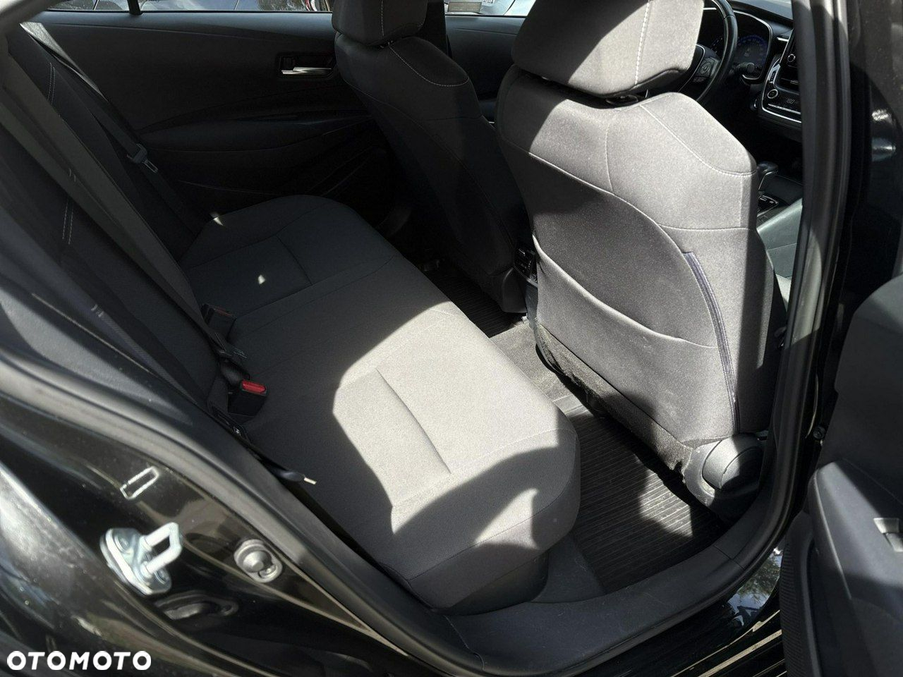 Toyota Corolla 1.8 Hybrid Comfort - 15