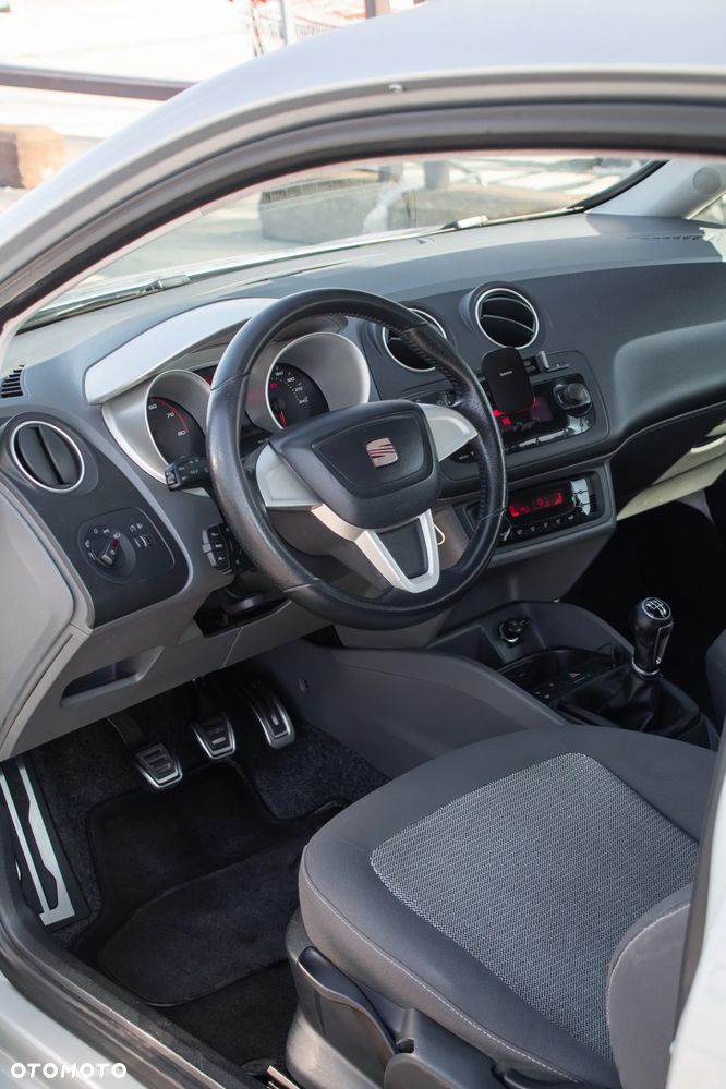 Seat Ibiza SC 1.4 16V Style - 17