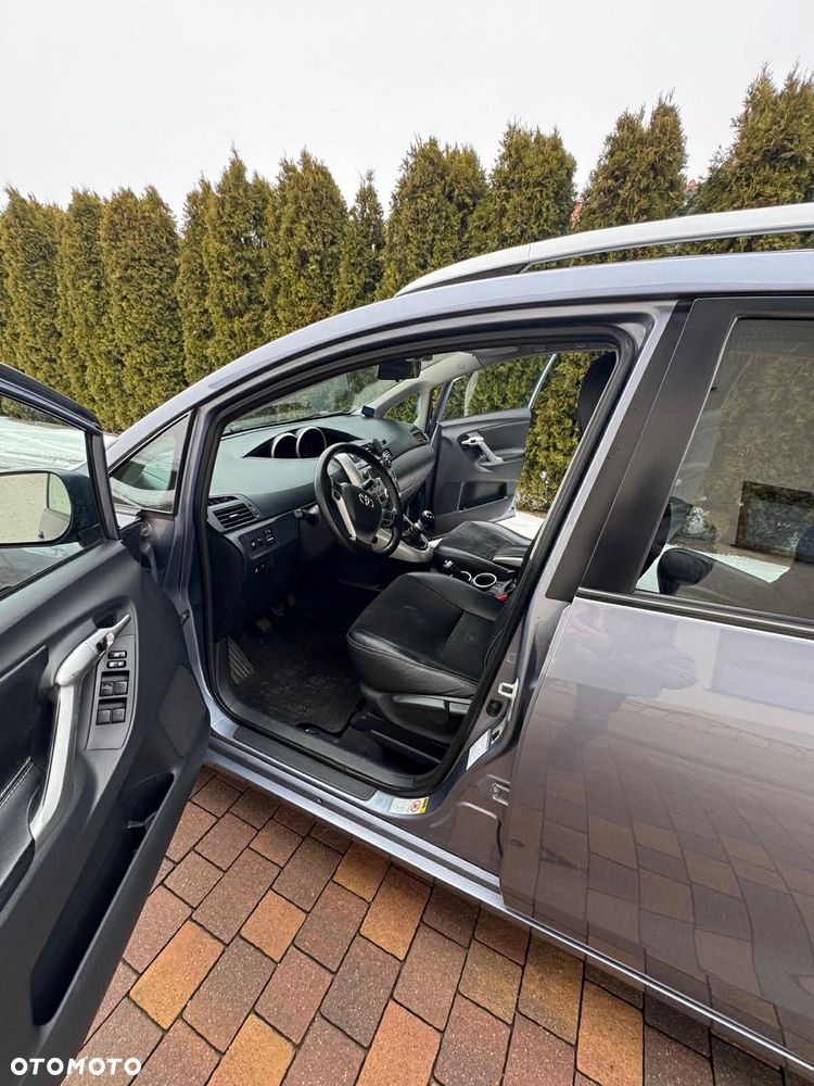Toyota Verso 2.0 D-4D Sol 7os - 9