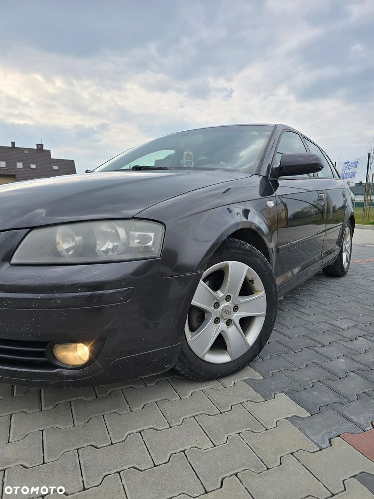 Audi A3 Sportback 2.0 TDI DPF Ambiente - 5