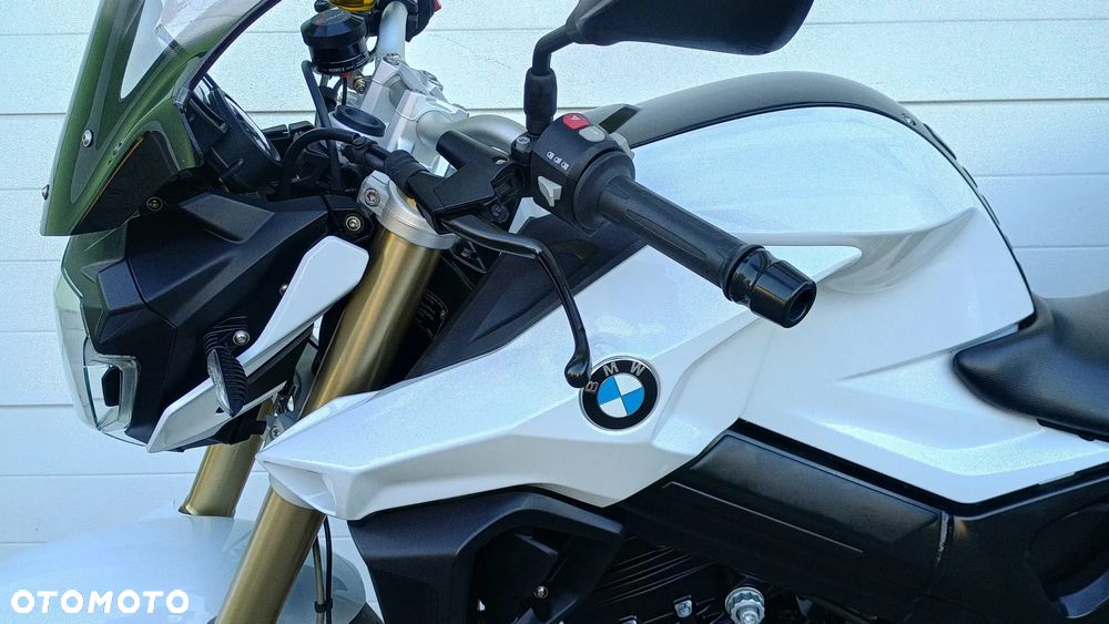 BMW F - 17