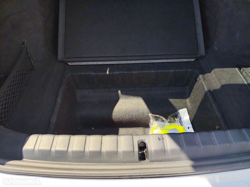 BMW i4 eDrive35 - 36