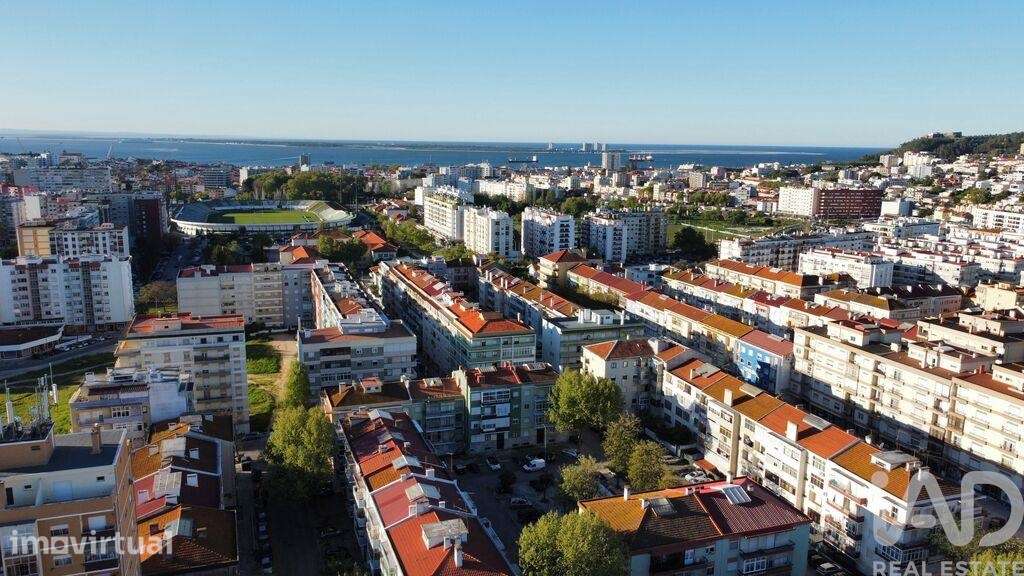 Apartamento T3 em Setúbal - Grande imagem: 2/34