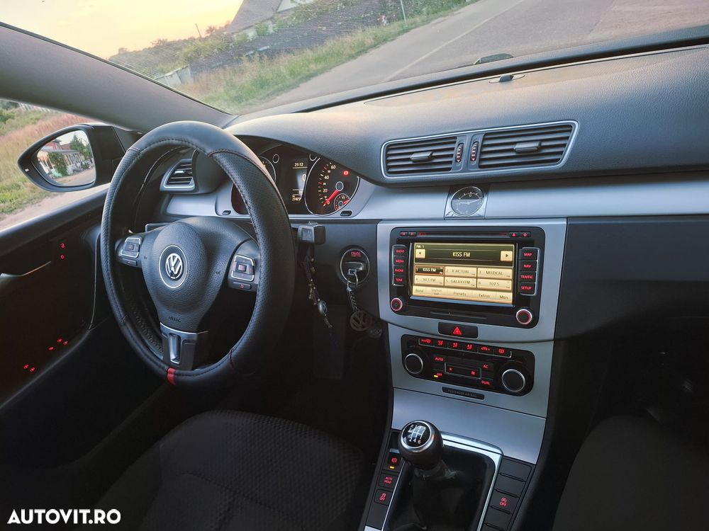 Volkswagen Passat 2.0 TDI BlueMotion Technology Comfortline - 6