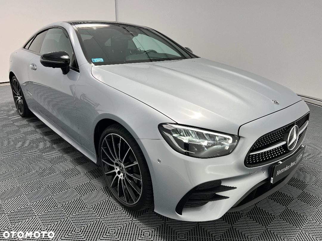 Mercedes-Benz Klasa E 220 d Coupe 4-Matic AMG - 26