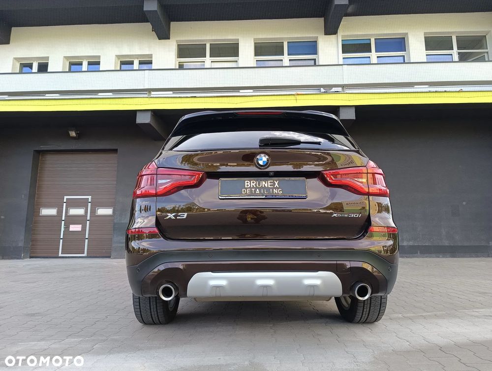 BMW X3 xDrive30i GPF Luxury Line - 4