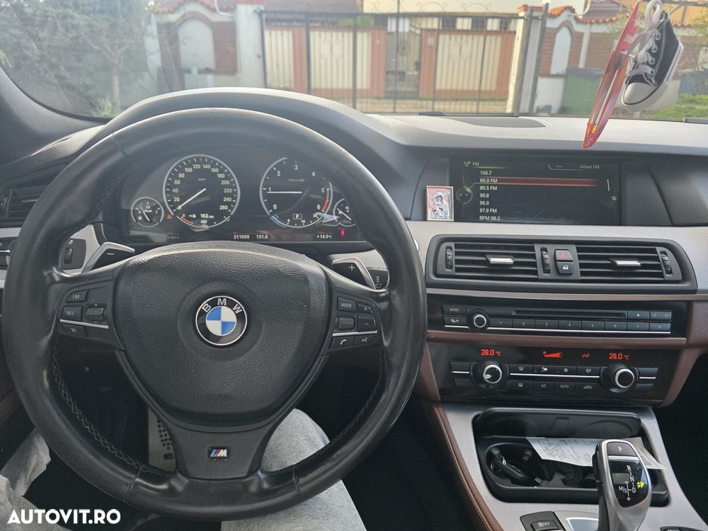 BMW Seria 5 525d Aut. Modern Line - 14