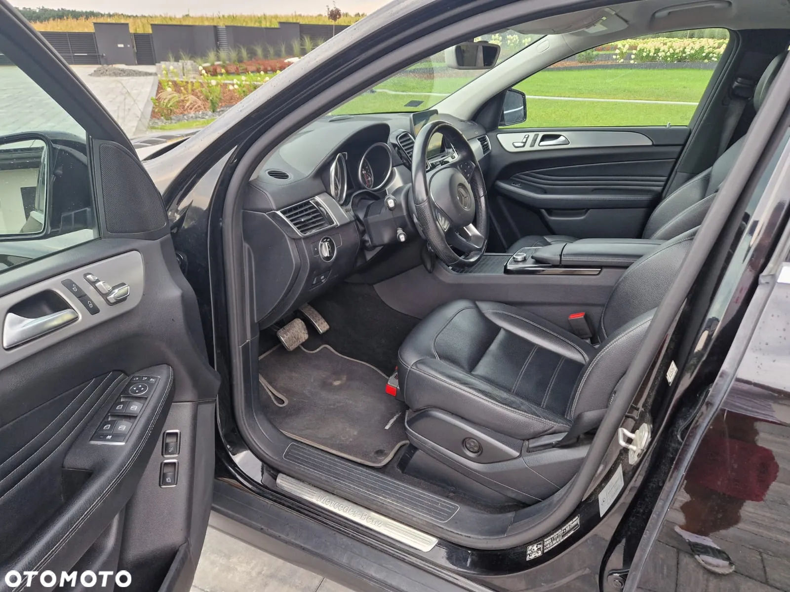 Mercedes-Benz GLE 400 4-Matic 9G-TRONIC - 9