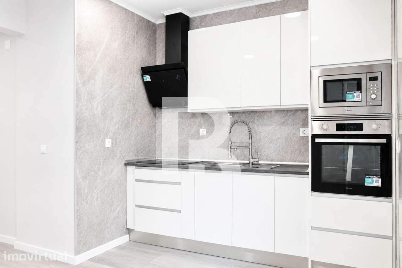 Apartamento T1 remodelado na  AMADORA - Grande imagem: 2/17