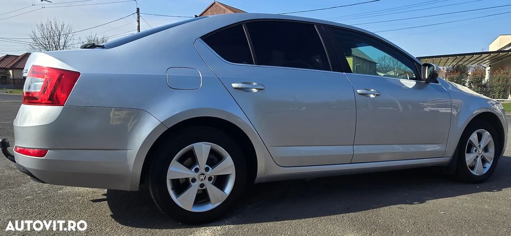Skoda Octavia 2.0 TDI DSG Drive - 7