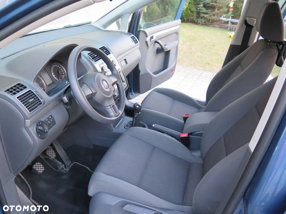 Volkswagen Touran 1.6 TDI DPF BlueMotion Technology Trendline - 12
