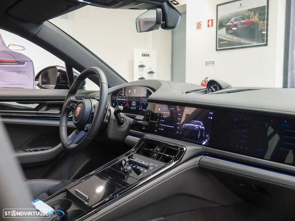 Porsche Panamera - 16
