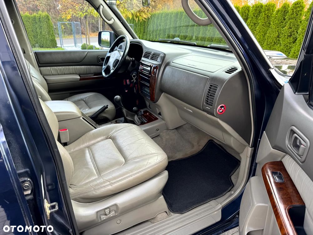 Nissan Patrol 3.0 TDI Luxury - 16