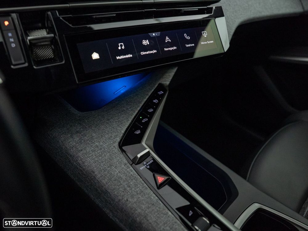 Peugeot E-3008 73 kWh Allure - 26