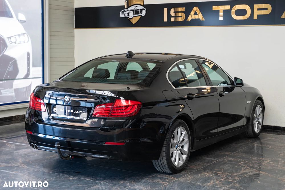 BMW Seria 5 520d Aut. - 29
